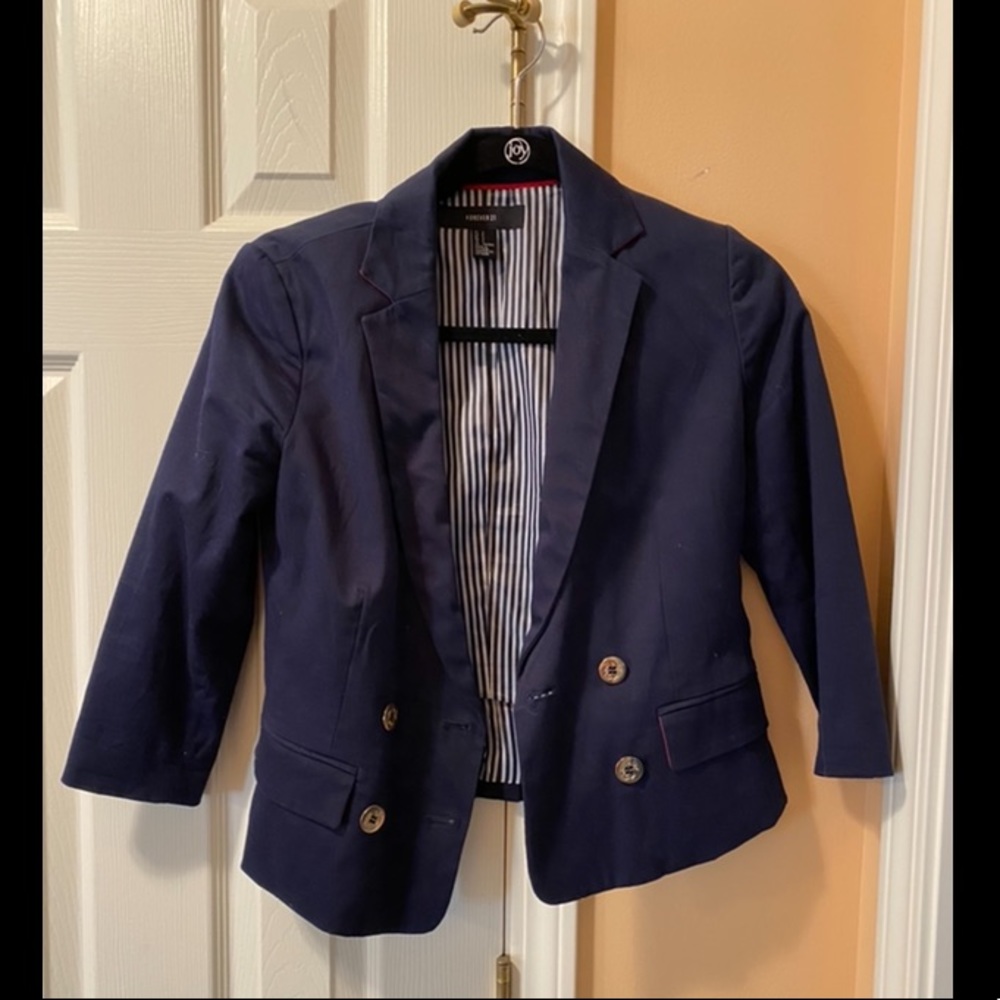 Navy blue blazer with striped lining 💙